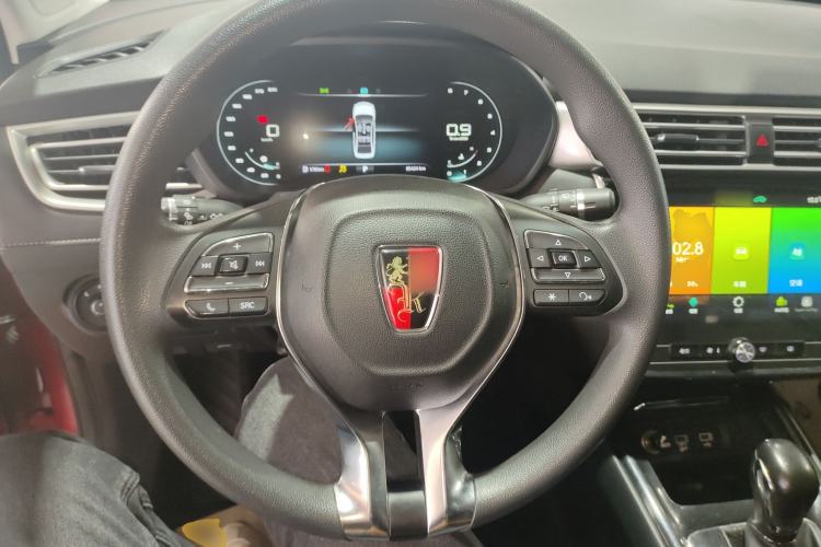 Used Roewe i5 2020 1.5L Automatic 4G Connect Luxury Flagship Edition Steering Wheel