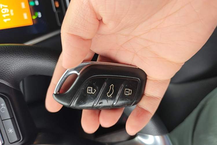 Used Roewe i5 2020 1.5L Automatic 4G Connect Luxury Flagship Edition Vehicle Key