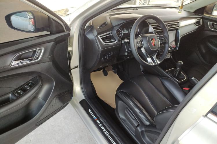 Used Roewe i5 2020 1.5L Manual 4G Connect Leehao Flagship Edition Driver Seat