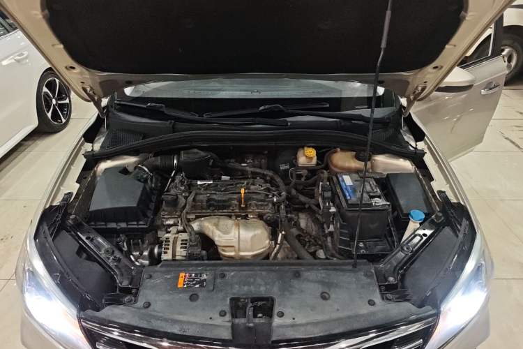 Used Roewe i5 2020 1.5L Automatic 4G Connected Linghao Edition Engine Bay