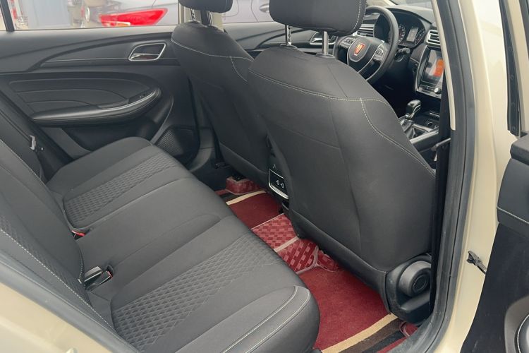 Used Roewe i5 2020 1.5L Automatic 4G Connected Linghao Edition Interior 2