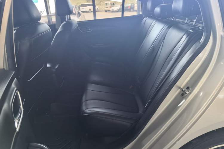 Used Roewe i5 2020 1.5L Automatic 4G Connect Luxury Flagship Edition Left Rear Seat