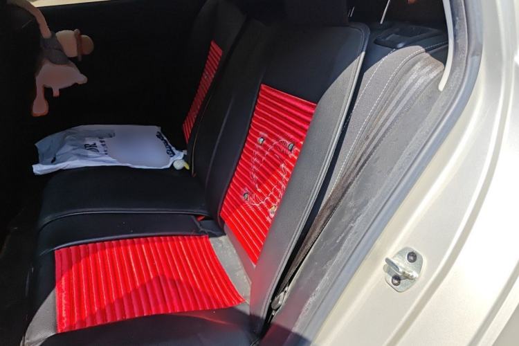 Used Roewe i5 2020 1.5L Automatic 4G Connected Linghao Edition Left Rear Seat