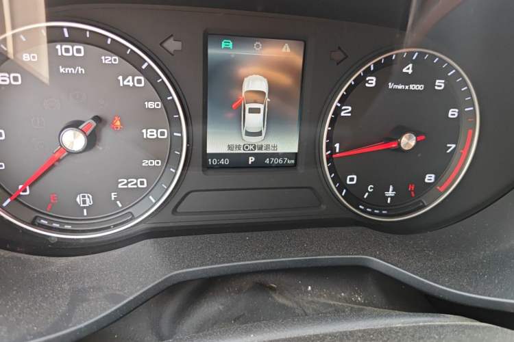 Used Roewe i5 2020 1.5L Automatic 4G Connected Linghao Edition Odometer Close Up