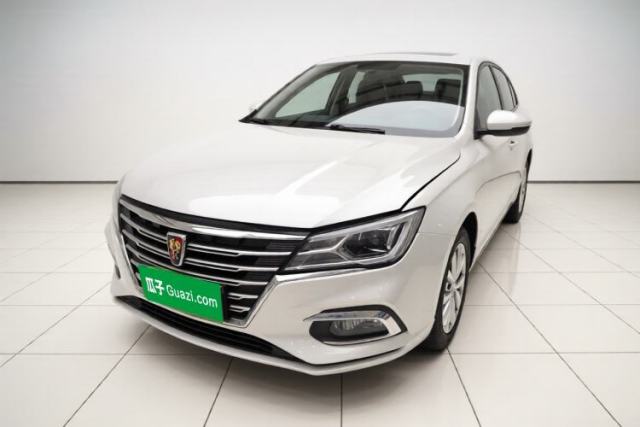 Używany Roewe i5 2020 1.5L Manual 4G Connect Luxury Edition