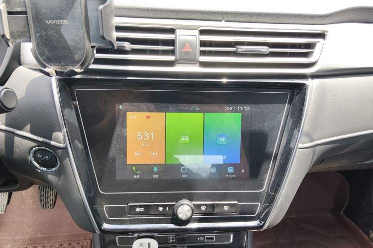 Used Roewe i5 2020 1.5L Manual 4G Connect Luxury Edition Audio And AC Panel