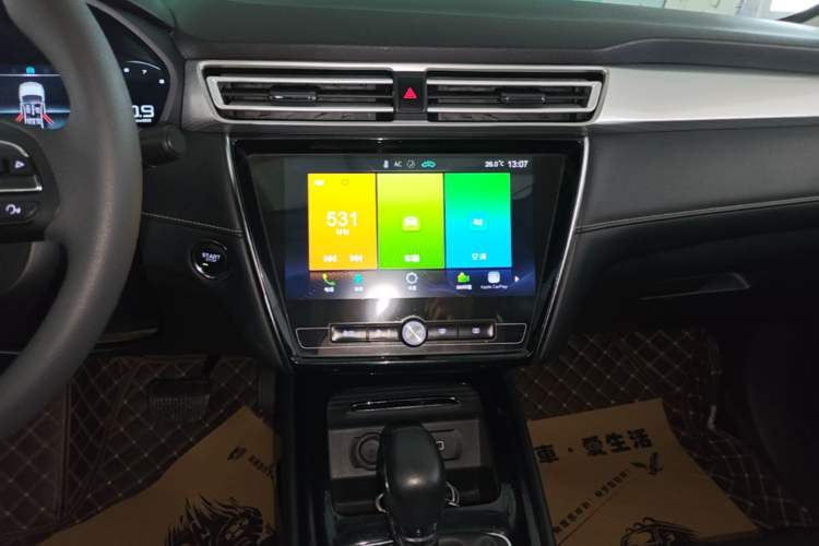 Used Roewe i5 2020 1.5L Automatic 4G Connect Luxury Flagship Edition Audio And AC Panel
