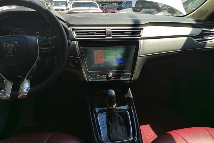 Used Roewe i5 2020 1.5L Automatic 4G Connected Linghao Edition Audio And AC Panel