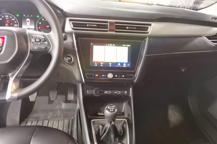 Used Roewe i5 2020 1.5L Manual 4G Connect Luxury Edition Audio And AC Panel