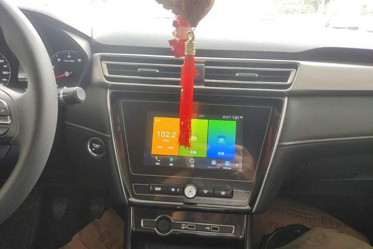 Used Roewe i5 2020 1.5L Manual 4G Connect Luxury Edition Audio And AC Panel