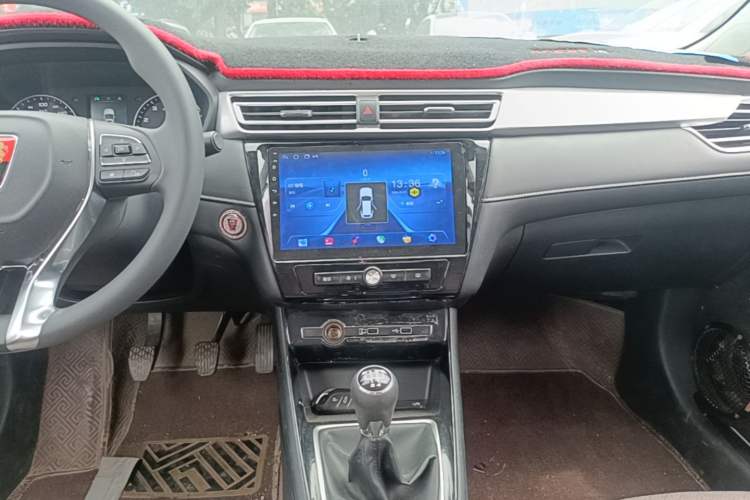 Used Roewe i5 2020 1.5L Manual 4G Connect Luxury Edition Audio And AC Panel