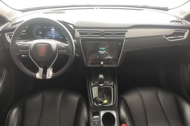 Used Roewe i5 2020 1.5L Automatic 4G Connect Luxury Flagship Edition Center Console