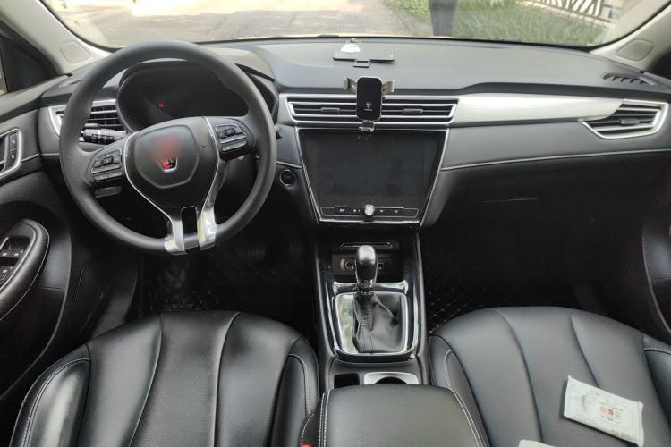 Used Roewe i5 2020 1.5L Automatic 4G Connect Luxury Flagship Edition Center Console