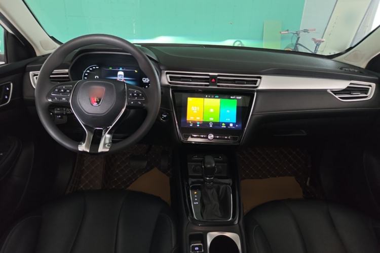 Used Roewe i5 2020 1.5L Automatic 4G Connect Luxury Flagship Edition Center Console