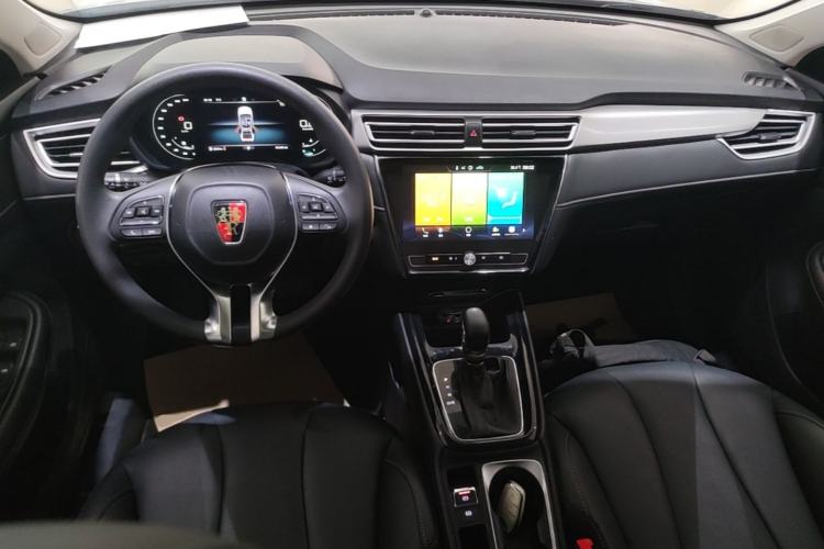 Used Roewe i5 2020 1.5L Automatic 4G Connect Luxury Flagship Edition Center Console