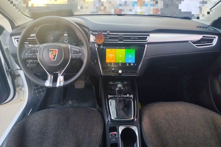 Used Roewe i5 2020 1.5L Automatic 4G Connect Luxury Flagship Edition Center Console