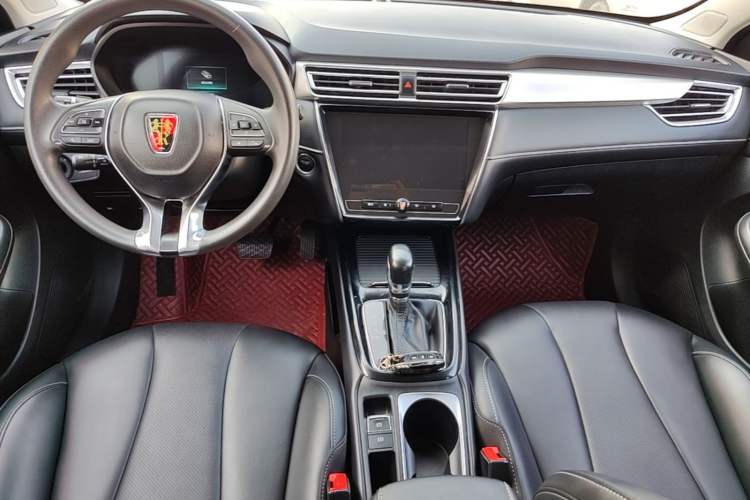 Used Roewe i5 2020 1.5L Automatic 4G Connect Luxury Flagship Edition Center Console