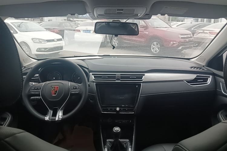 Used Roewe i5 2020 1.5L Manual 4G Connect Leehao Flagship Edition Center Console