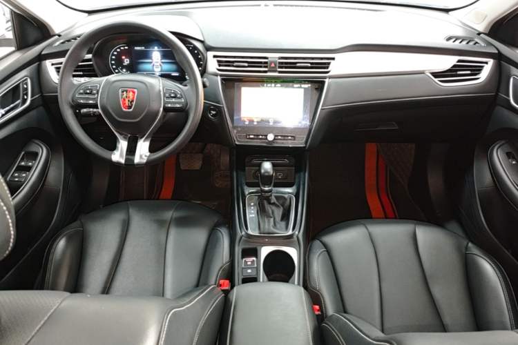Used Roewe i5 2020 1.5L Automatic 4G Connect Luxury Flagship Edition Center Console