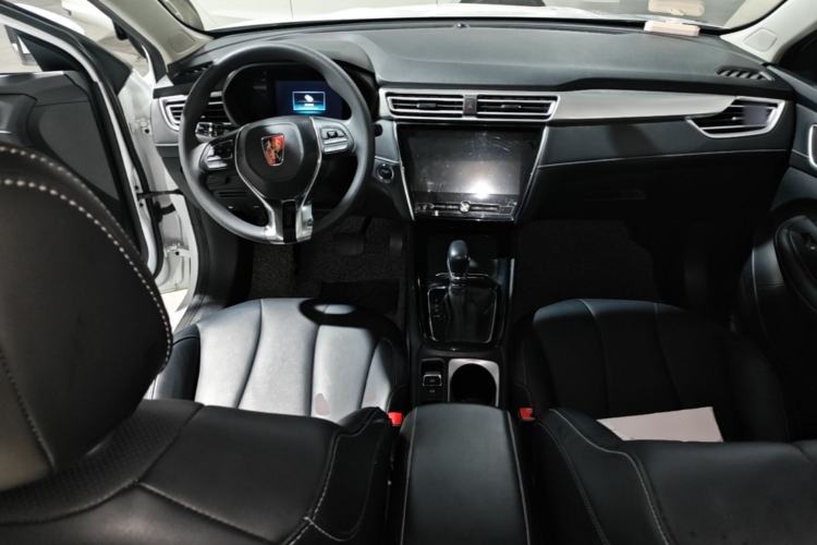 Used Roewe i5 2020 1.5L Automatic 4G Connect Luxury Flagship Edition Center Console