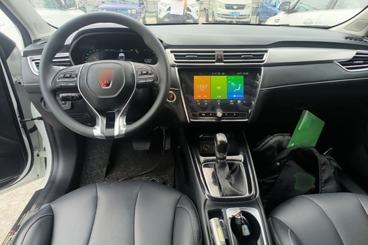 Used Roewe i5 2020 1.5L Automatic 4G Connect Luxury Flagship Edition Center Console