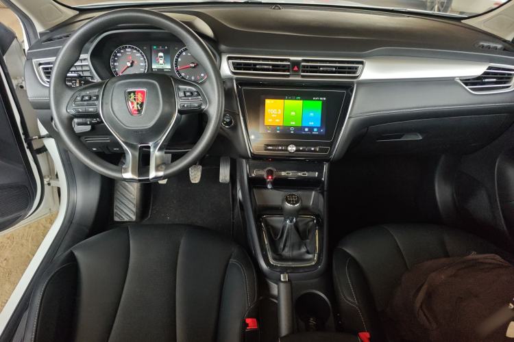 Used Roewe i5 2020 1.5L Manual 4G Connect Leehao Flagship Edition Center Console