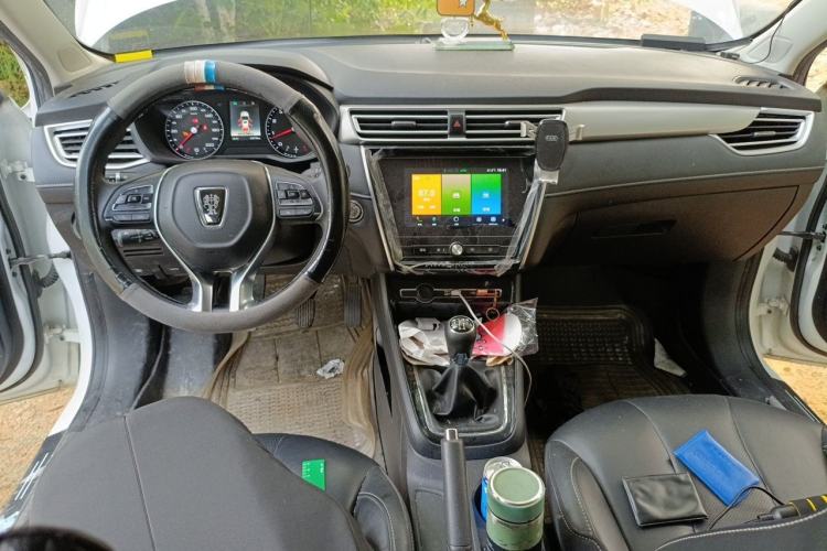 Used Roewe i5 2020 1.5L Manual 4G Connect Leehao Flagship Edition Center Console