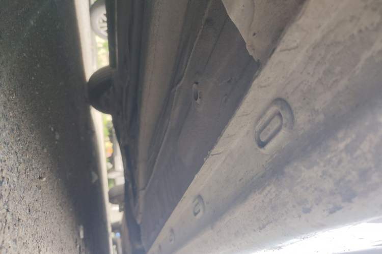 Used Roewe i5 2020 1.5L Manual 4G Connect Leehao Flagship Edition Chassis Front Left