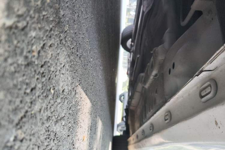 Used Roewe i5 2020 1.5L Manual 4G Connect Leehao Flagship Edition Chassis Front Left