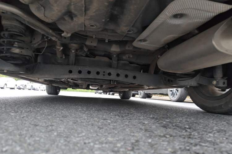Used Roewe i5 2020 1.5L Automatic 4G Connect Luxury Flagship Edition Chassis Rear