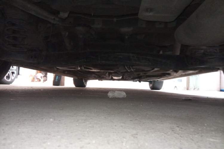 Used Roewe i5 2020 1.5L Automatic 4G Connected Leading Intelligent Driving Edition Chassis Rear