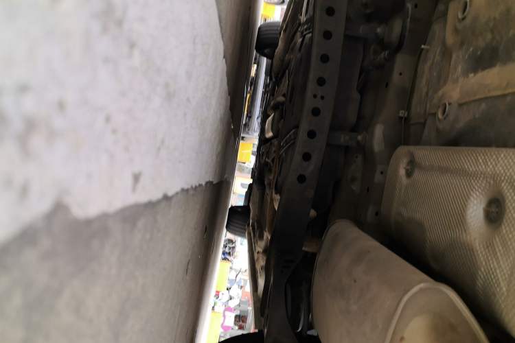 Used Roewe i5 2020 1.5L Automatic 4G Connect Luxury Flagship Edition Chassis Rear