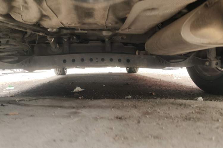 Used Roewe i5 2020 1.5L Manual 4G Connect Leehao Flagship Edition Chassis Rear