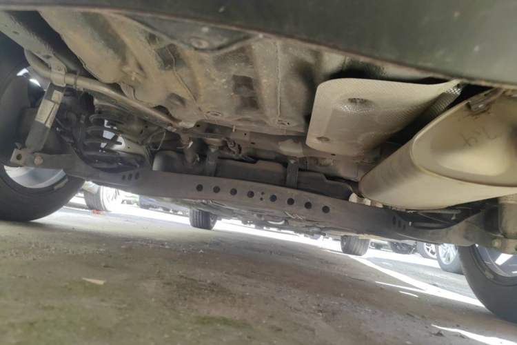 Used Roewe i5 2020 1.5L Automatic 4G Connect Luxury Flagship Edition Chassis Rear