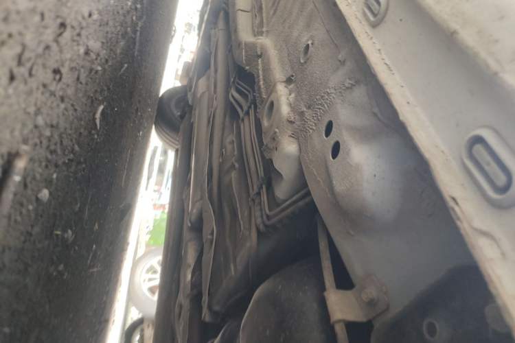 Used Roewe i5 2020 1.5L Manual 4G Connect Leehao Flagship Edition Chassis Rear Left