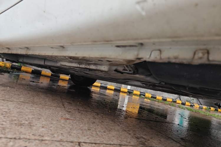 Used Roewe i5 2020 1.5L Automatic 4G Connect Luxury Flagship Edition Chassis Rear Left