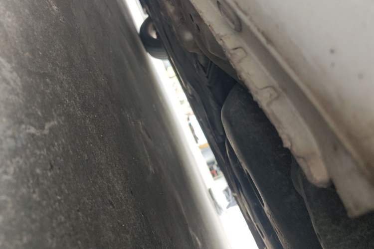 Used Roewe i5 2020 1.5L Automatic 4G Connected Linghao Edition Chassis Rear Left