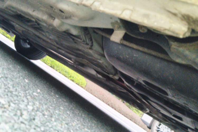 Used Roewe i5 2020 1.5L Manual 4G Connect Leehao Flagship Edition Chassis Rear Left