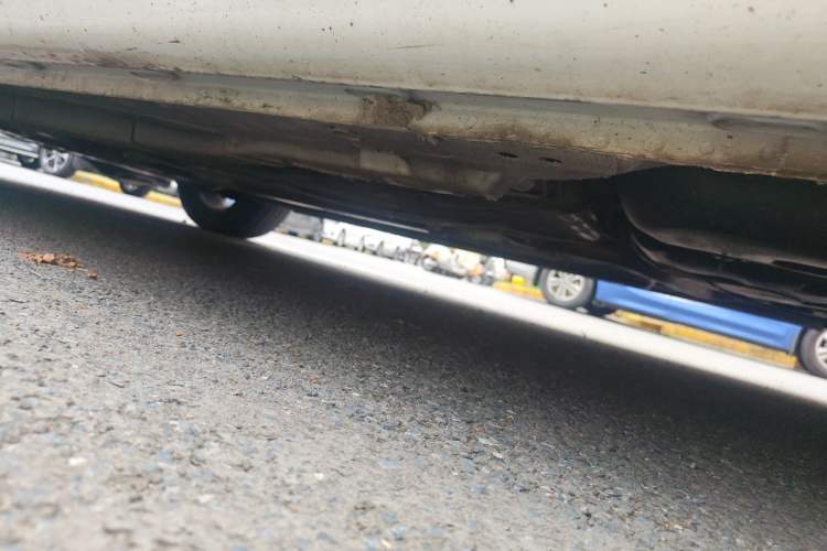 Used Roewe i5 2020 1.5L Automatic 4G Connect Luxury Flagship Edition Chassis Rear Left