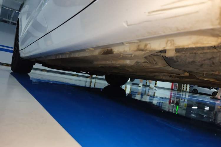 Used Roewe i5 2020 1.5L Manual 4G Connect Leehao Flagship Edition Chassis Rear Left