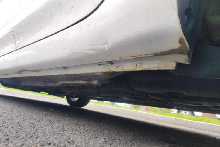 Used Roewe i5 2020 1.5L Automatic 4G Connect Luxury Flagship Edition Chassis Rear Left