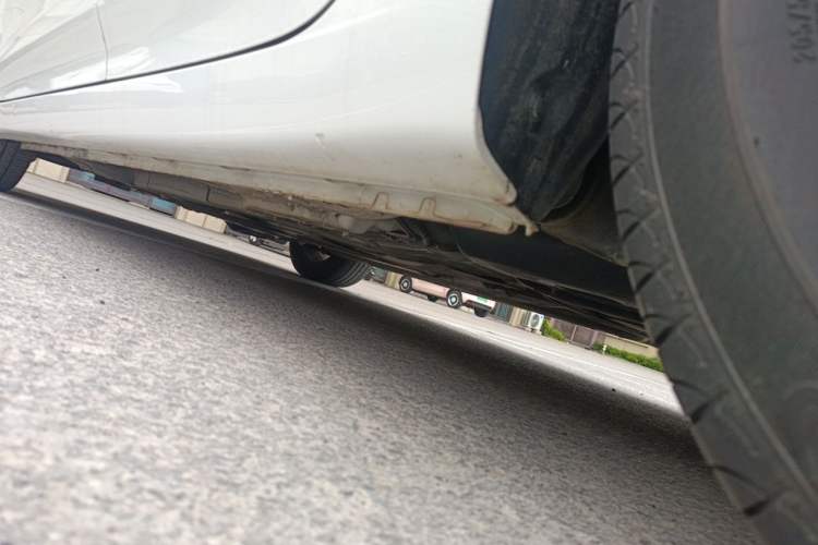 Used Roewe i5 2020 1.5L Automatic 4G Connect Luxury Flagship Edition Chassis Rear Left