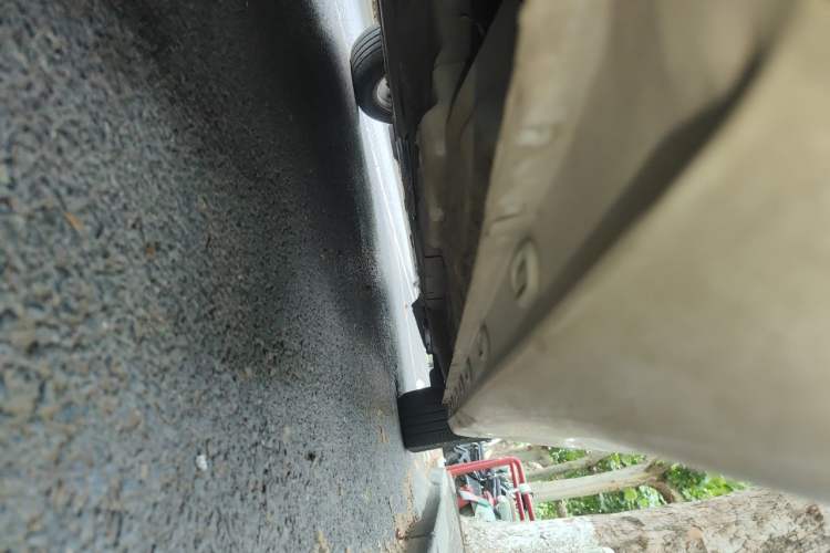 Used Roewe i5 2020 1.5L Automatic 4G Connected Linghao Edition Chassis Rear Right