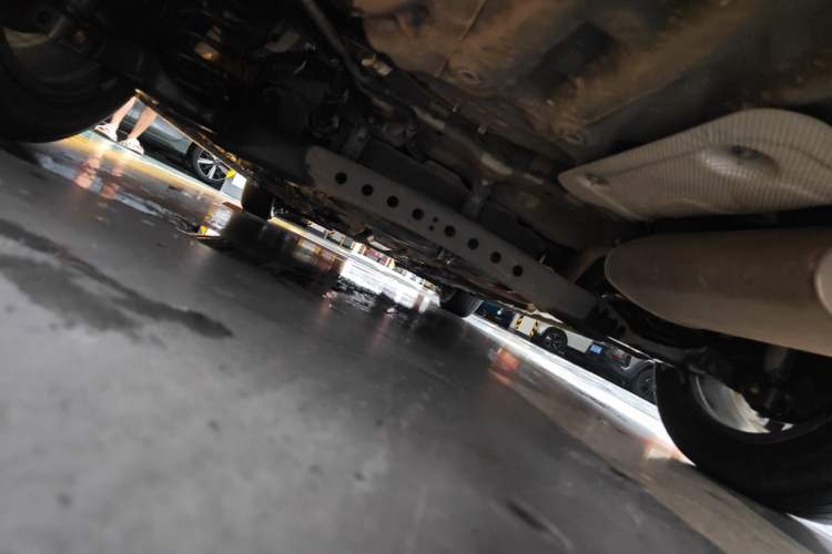 Used Roewe i5 2020 1.5L Manual 4G Connect Leehao Flagship Edition Chassis Rear