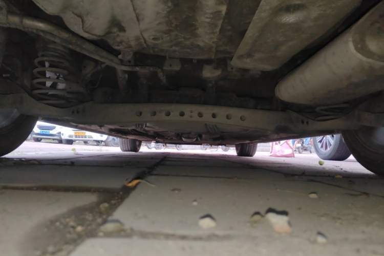 Used Roewe i5 2020 1.5L Automatic 4G Connect Luxury Flagship Edition Chassis Rear