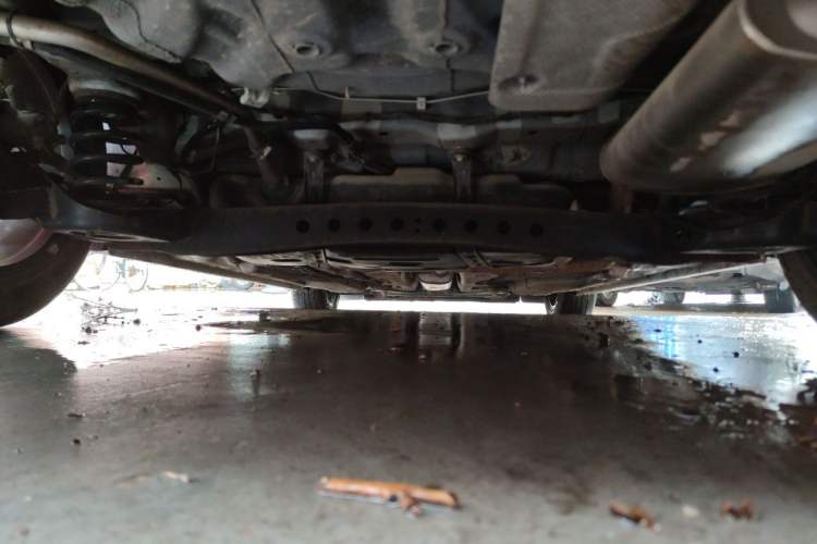 Used Roewe i5 2020 1.5L Manual 4G Connect Leehao Flagship Edition Chassis Rear