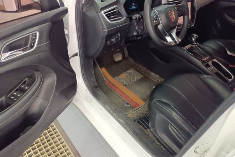 Used Roewe i5 2020 1.5L Automatic 4G Connect Luxury Flagship Edition Driver Seat