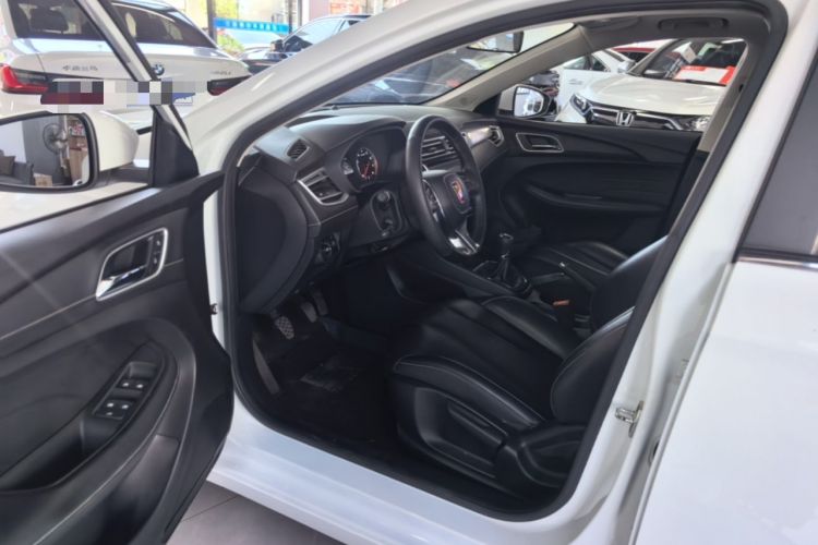Used Roewe i5 2020 1.5L Manual 4G Connect Leehao Flagship Edition Driver Seat