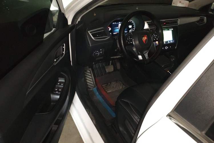 Used Roewe i5 2020 1.5L Automatic 4G Connect Luxury Flagship Edition Driver Seat