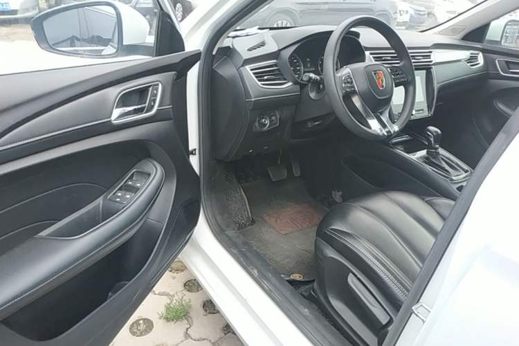 Used Roewe i5 2020 1.5L Automatic 4G Connected Linghao Edition Driver Seat